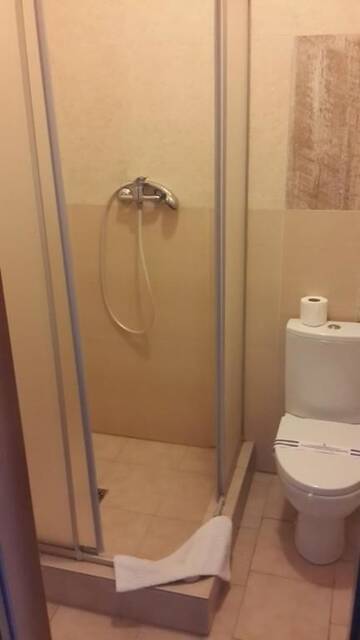 Фото номера Стандартный двухместный номер с 1 кроватью Отель Hotel Helikon г. Яноши 11