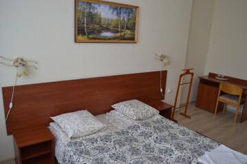 Фото номера Полулюкс Отель Hotel Helikon г. Яноши 2