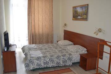 Фото номера Полулюкс Отель Hotel Helikon г. Яноши 7